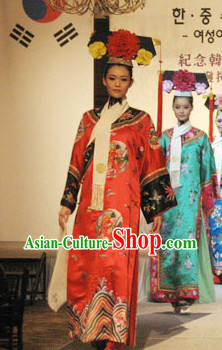 Qing Dynasty Princess Phoenix Robe and Headwear Complete Set