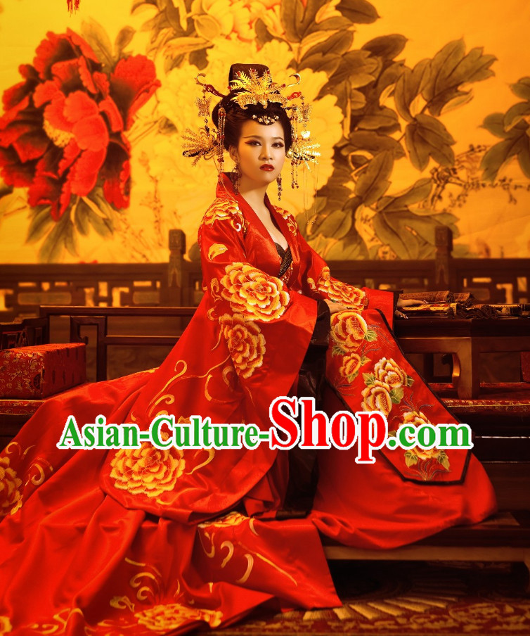 China Ancient Empress Clothes and Phoenix Hair Accessories