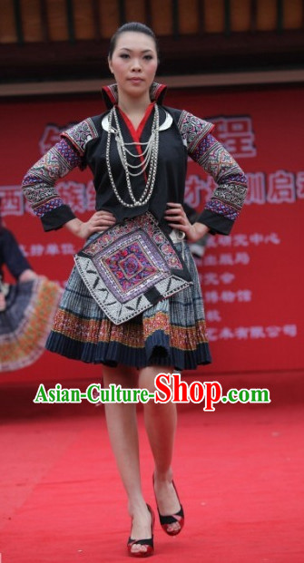 Chinese Traditional Miao Ethnic Clothing Complete Set