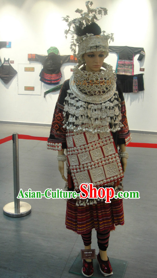 Oriental Clothing Chinese Miao Traditional Ethnic Clothing in China