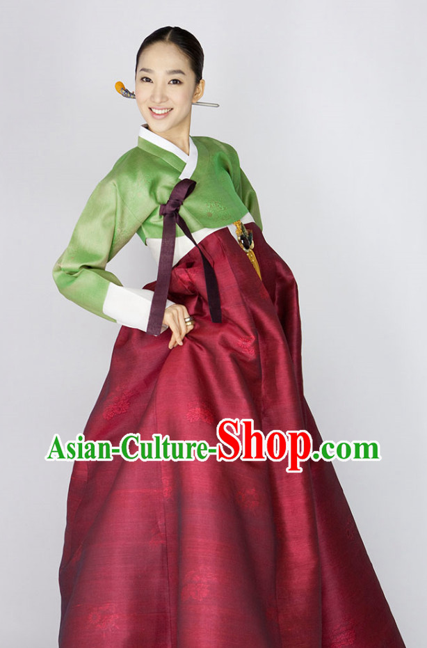 Traditional Korean Clothing for Lady