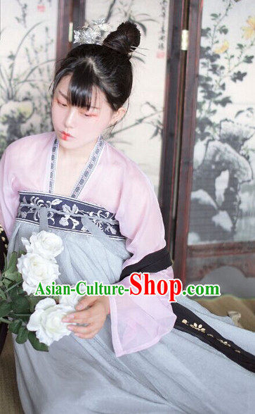 Ancient Chinese Tang Dynasty Clothing for Ladies