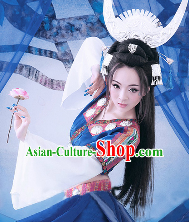 China Miao Tribe Clothing and Hair Jewelry Complete Set for Women.