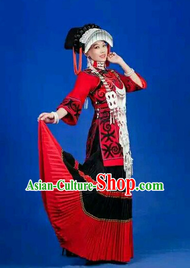 China Miao Tribe Princess Garment Clothing and Hat Complete Set for Women