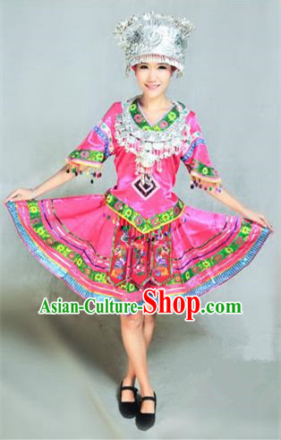 Traditional Chinese Dong Nationality Dancing Costume, Dongzu Female Folk Dance Ethnic Pleated Skirt, Chinese Dong Minority Nationality Embroidery Costume for Women