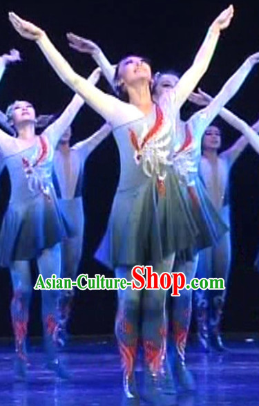 Chinese Folk Dance Costumes and Headpieces for Women