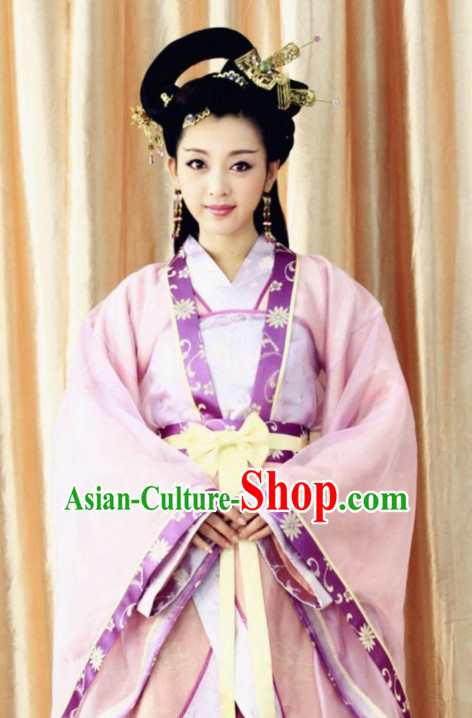 Traditional Chinese Hanfu Garment and Hair Jewelry Complete Set for Women
