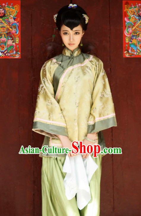 Traditional Chinese Beauty Costumes and Hair Jewelry Complete Set for Women