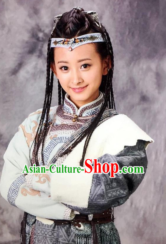 Chinese Ancient Swordswoman Female Heroine Costumes and Hair Ornaments Complete Set for Women
