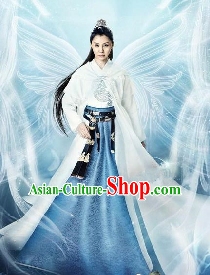 Traditional Chinese Ancient Female Costumes Swordswoman Costume, Chinese Han Dynasty Imperial Princess Embroidery Clothes and Hair Accessories Complete Set for Women