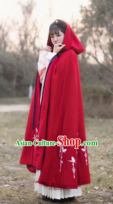 Traditional Chinese Ming Dynasty Young Lady Embroidered Butterfly Costume Red Cloak, Asian China Ancient Hanfu Long Mantle for Women