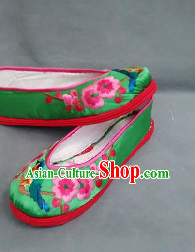 Traditional Chinese National Green Silk Shoes Embroidered Shoes, China Handmade Shoes Hanfu Embroidery Wintersweet Shoes for Women