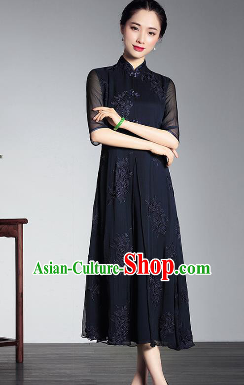Traditional Chinese National Costume Elegant Hanfu Black Silk Embroidery Cheongsam, China Tang Suit Plated Buttons Chirpaur Dress for Women