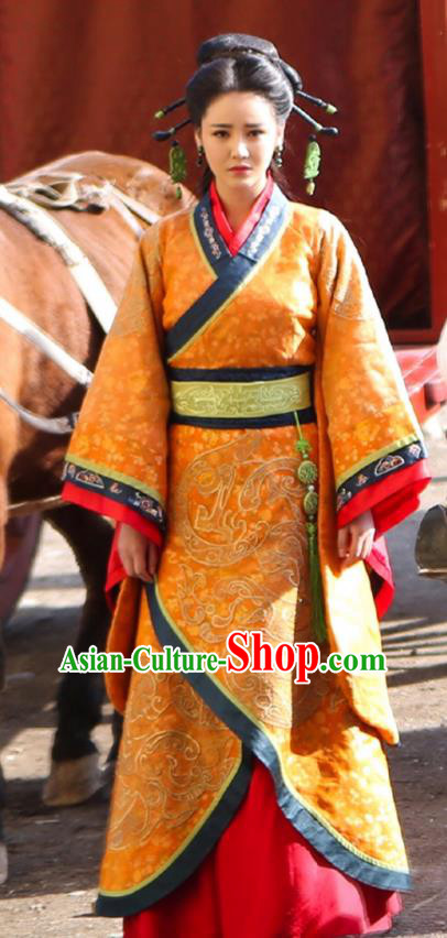 Asian China Qin Dynasty Palace Lady Costume and Headpiece Complete Set, Traditional Chinese Ancient Imperial Concubine Embroidered Clothing for Women