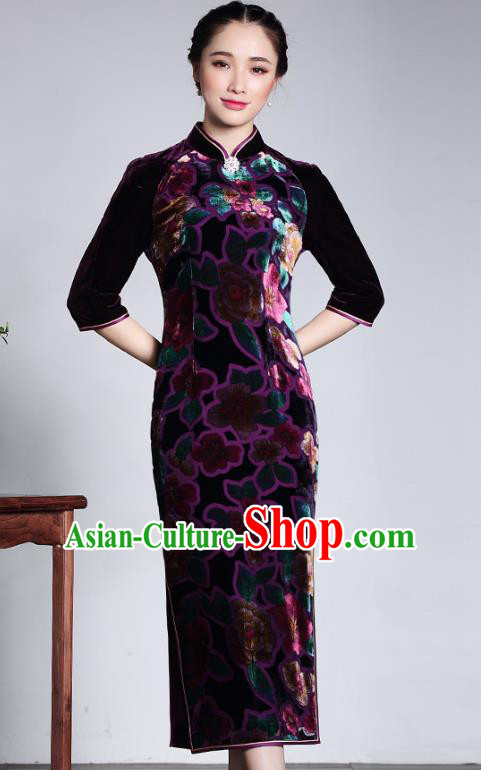 Traditional Ancient Chinese Young Lady Purple Velvet Two-piece Cheongsam, Republic of China Stand Collar Qipao Tang Suit Dress for Women
