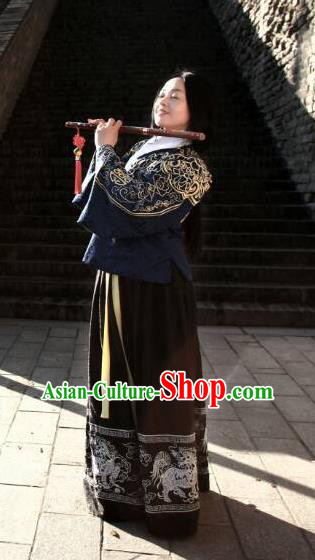 Traditional Chinese Ancient Palace Lady Costume Blue Embroidered Blouse and Skirt, Asian China Ming Dynasty Imperial Concubine Hanfu Dress Clothing for Women
