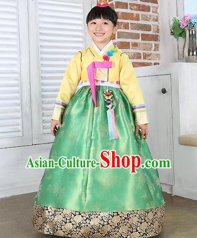 Traditional Korean Handmade Formal Occasions Costume Embroidered Baby Brithday Girls Yellow Blouse and Green Dress Hanbok Clothing