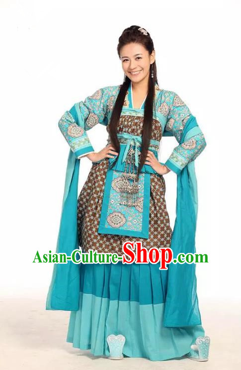 Traditional Chinese Southern and Northern Dynasties Palace Lady Ancient Princess Embroidered Costume