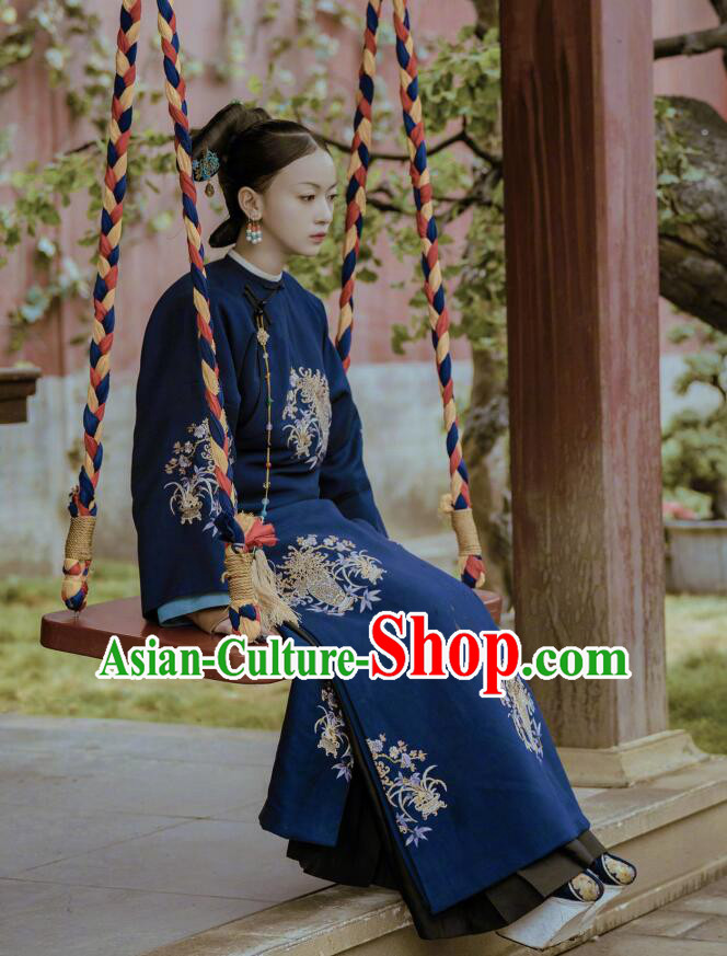 Story of Yanxi Palace Traditional Chinese Qing Dynasty Imperial Consort Costume, Asian China Ancient Manchu Imperial Concubine Embroidered Clothing for Women