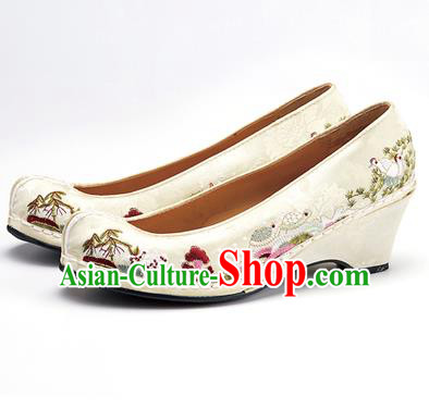 Traditional Korean National Wedding Shoes Embroidered Shoes, Asian Korean Hanbok Embroidery White Bride Court Shoes for Women