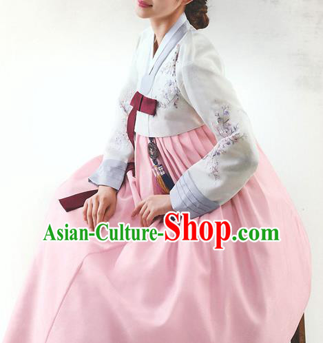 Top Grade Korean National Handmade Wedding Palace Bride Hanbok Costume Embroidered White Blouse and Pink Dress for Women