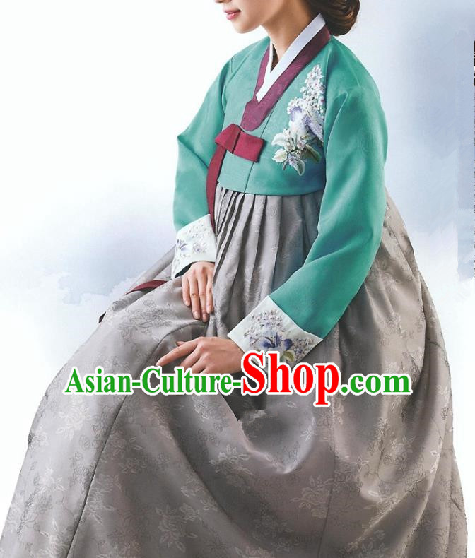 Top Grade Korean National Handmade Wedding Palace Bride Hanbok Costume Embroidered Green Blouse and Grey Dress for Women
