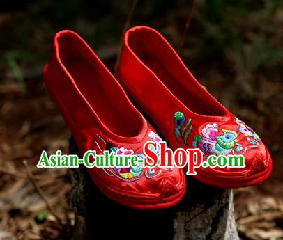 Asian Chinese Traditional Shoes Wedding Embroidered Shoes, China Peking Opera Hand Embroidery Red Shoe Hanfu Princess Shoes for Women
