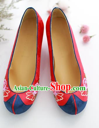 Traditional Korean National Embroidered Shoes, Asian Korean Hanbok Red Wedding Shoes for Women