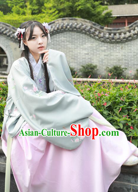 Asian China Ming Dynasty Palace Lady Costume Slant Opening Blouse, Traditional Ancient Chinese Princess Hanfu Embroidered Clothing for Women
