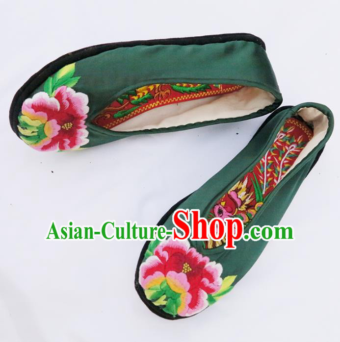 Traditional Chinese Ancient Princess Shoes Deep Green Cloth Embroidered Shoes, China Handmade Embroidery Peony Hanfu Shoes for Women