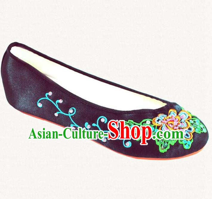Traditional Chinese National Bride Black Satin Embroidered Shoes, China Handmade Embroidery Peony Hanfu Slippers for Women