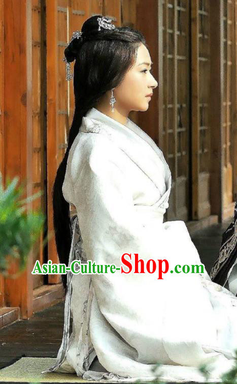 Traditional Ancient Chinese Costume Elegant  Han Dynasty Hanfu Embroidered Clothing-