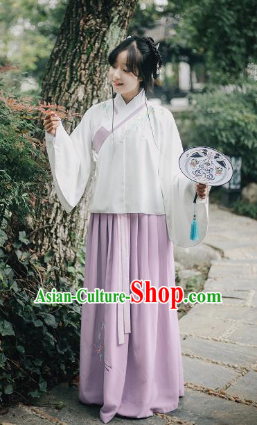 Traditional Chinese Ancient Ming Dynasty Nobility Lady Hanfu Costume Embroidered Blouse and Skirt for Women