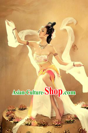 Traditional Ancient Chinese Dunhuang Flying Apsaras Dance Costume, Elegant Hanfu Clothing Chinese Tang Dynasty Imperial Emperess Clothing for Women