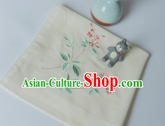 Traditional Ancient Chinese Palace Embroidered Hibiscus Rosa-sinensis Yellow Handkerchief for Women