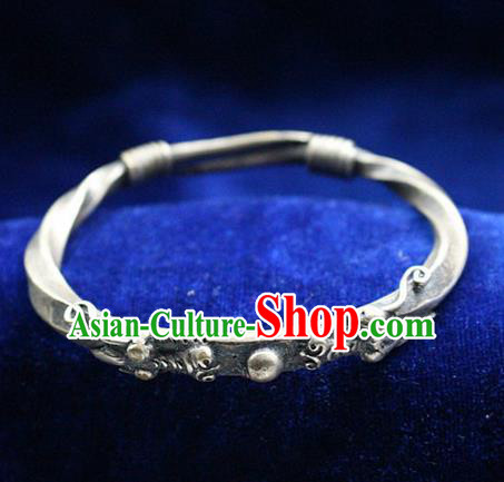 Traditional Chinese Miao Nationality Crafts Jewelry Accessory Bangle, Hmong Handmade Miao Silver Dragon Bracelet, Miao Ethnic Minority Silver Bracelet Accessories for Women