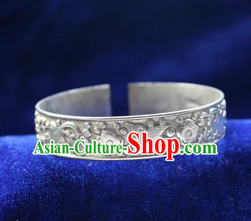 Traditional Chinese Miao Nationality Crafts Jewelry Accessory Bangle, Hmong Handmade Miao Silver Bird Bracelet, Miao Ethnic Minority Silver Bracelet Accessories for Women