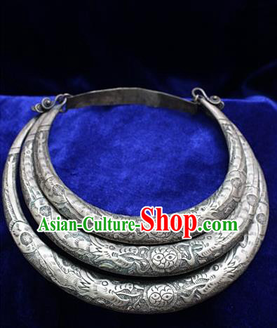 Traditional Chinese Miao Nationality Crafts Jewelry Accessory Necklace, Hmong Handmade Miao Silver Palace Lady Torque, Miao Ethnic Minority Dragon Collar for Women