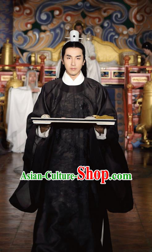 Traditional Ancient Chinese Nobility Childe Costume, Elegant Hanfu Male Lordling Dress, Han Dynasty Swordsman Clothing, China Imperial Crown Prince Embroidered Black Clothing for Men