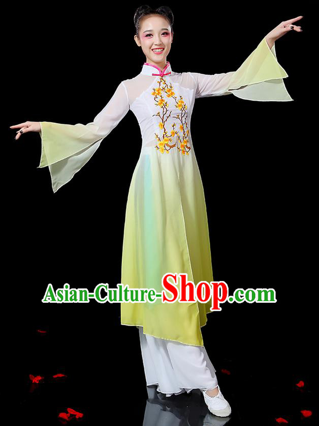 Traditional Chinese Yangge Fan Dancing Costume, Folk Dance Yangko Mandarin Sleeve Embroidered Plum Blossom Uniforms, Classic Umbrella Dance Elegant Dress Drum Dance Yellow Clothing for Women