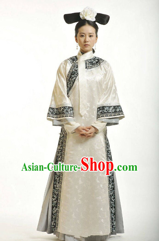 Traditional Ancient Chinese Imperial Princess Costume, Chinese Qing Dynasty Manchu Palace Lady Dress, Chinese Mandarin Robes Imperial Princess Embroidered Clothing for Women