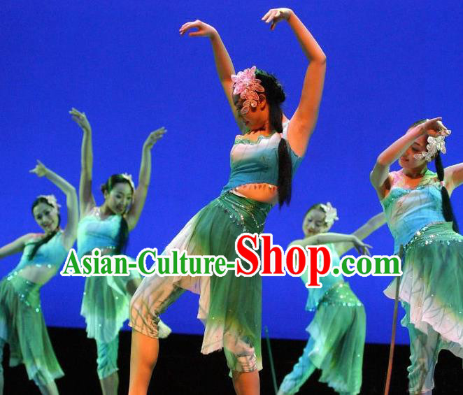 Traditional Chinese Classical Dance Fan Dancing Umbrella Dance Costume, Folk Dance Drum Dance Uniform Yangko Green Clothing Complete Set for Women