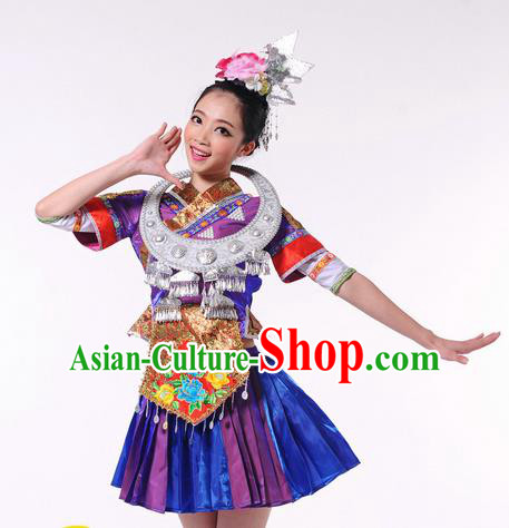 Traditional Chinese Miao Nationality Dancing Costume, Tujia Zu Female Folk Dance Ethnic Pleated Skirt, Chinese Tujia Minority Nationality Embroidery Costume for Women