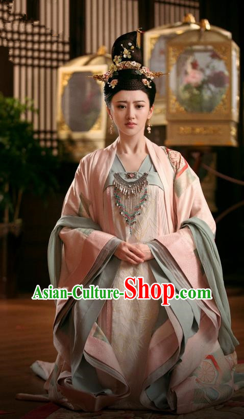 Traditional Chinese Ancient Imperial Concubine Costumes and Handmade Headpiece Complete Set, The Glory of Tang Dynasty Palace Lady Princess Trailing Dress Clothing for Women