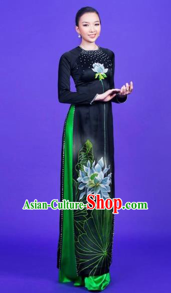 Traditional Top Grade Asian Vietnamese Costumes Classical Hand Painting Full Dress, Vietnam National Ao Dai Dress Catwalks Debutante Black Qipao for Women