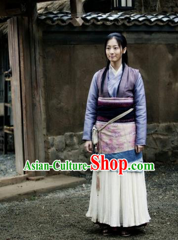 Traditional Ancient Chinese Countrywoman Costume, Films Brotherhood of Blades Chinese Ming Dynasty Young Lady Hanfu Clothing and Handmade Headpiece Complete Set