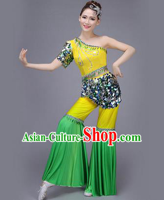 Traditional Chinese Dai Nationality Peacock Dance Costume, Folk Dance Ethnic Pavane Clothing, Chinese Minority Nationality Dance Dress Green Suit for Women