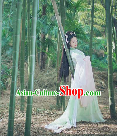 Traditional Ancient Chinese Imperial Concubine Embroidered Fairy Costume, Chinese Tang Dynasty Princess Green Dress Hanfu Clothing for Women