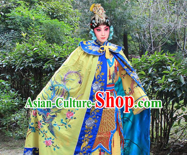 Traditional China Beijing Opera Young Lady Costume Diva Embroidered Phoenix Yellow Cloak, Ancient Chinese Peking Opera Hua Tan Embroidery Cape Clothing