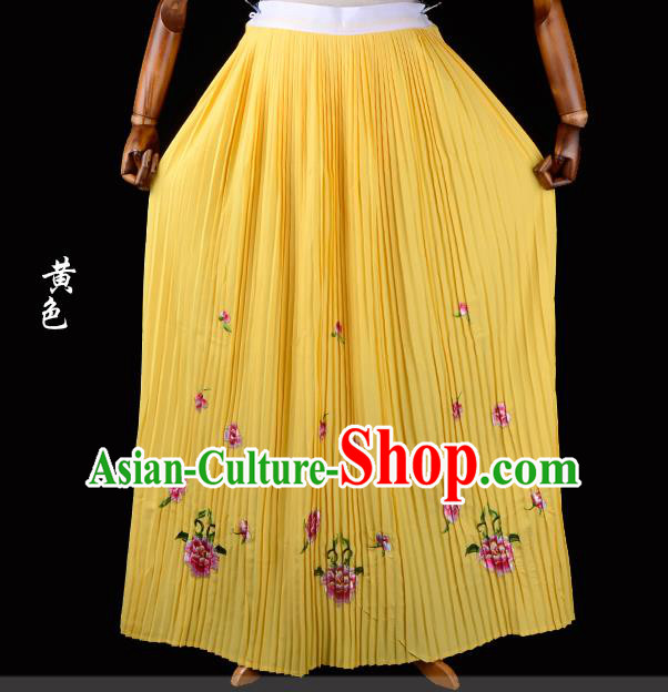 Traditional China Beijing Opera Young Lady Hua Tan Costume Female Embroidered Yellow Pleated Skirt, Ancient Chinese Peking Opera Diva Embroidery Peony Dress Bust Skirt